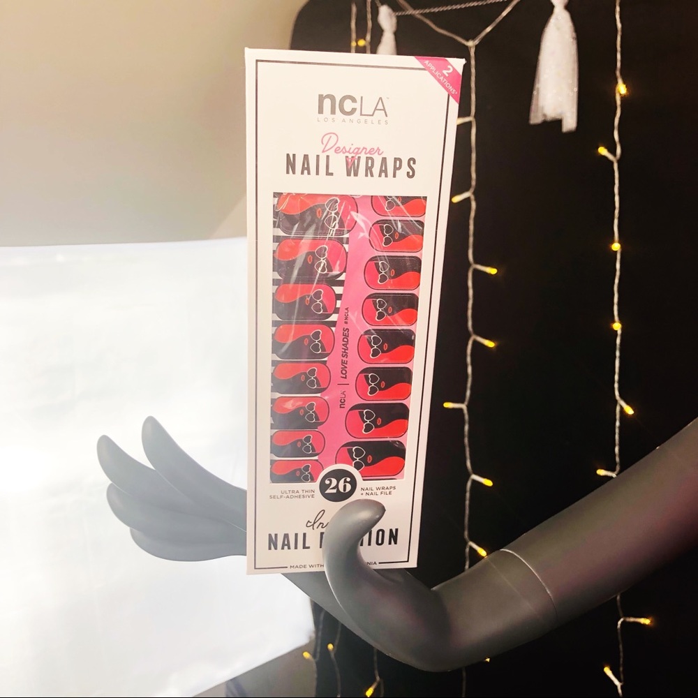 🌈 5 For $25 💛 NCLA 26 Nail Wraps & Nail File